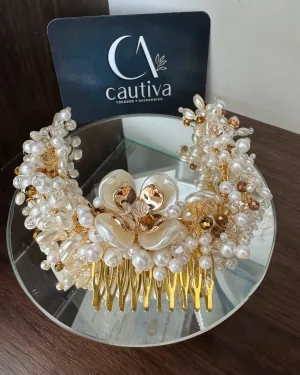 tocado de novia con perlas doradas