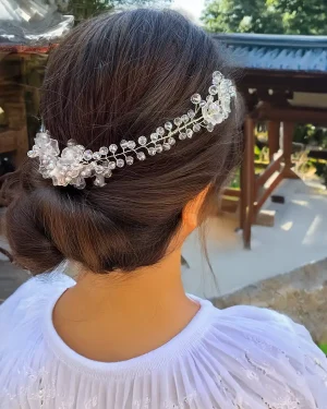 Tocado de Novia con Flores y Perlas Alis Femenino y Versátil