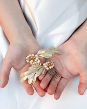 Peines de Novia en Resina con Perlas, Cristales y Detalles Dorados